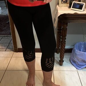 Black Cropped Leggings with Cutout Design